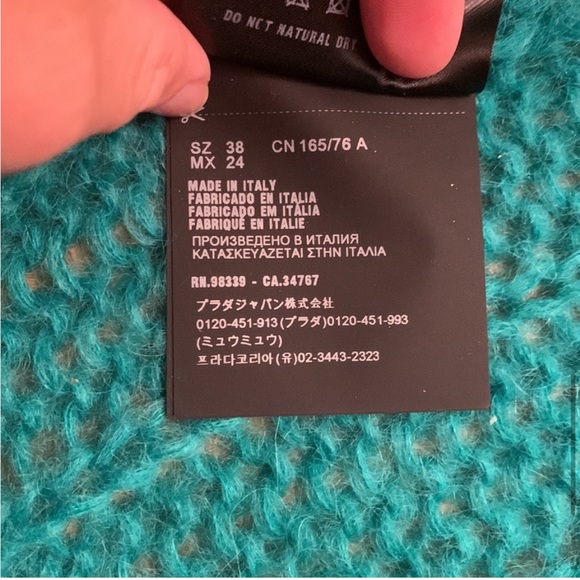 Prada sweater - Picture 8 of 11